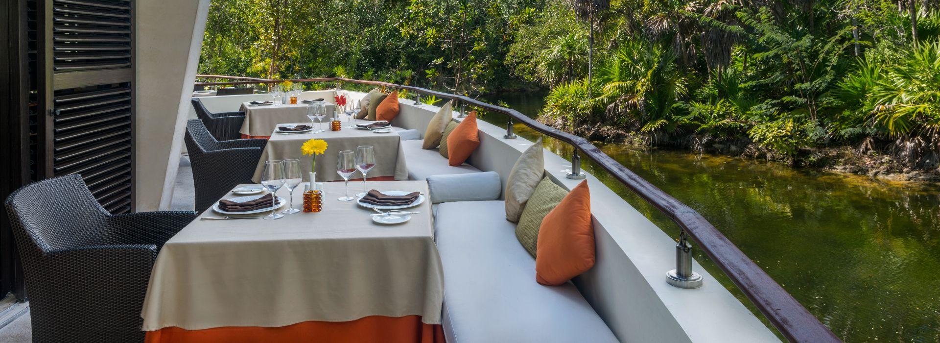 Ámbar - gourmet dinning with lagoons views Blue Diamond Luxury Boutique Hotel Riviera Maya Ámbar - gourmet dinning with lagoons views Blue Diamond Luxury Boutique Hotel Riviera Maya